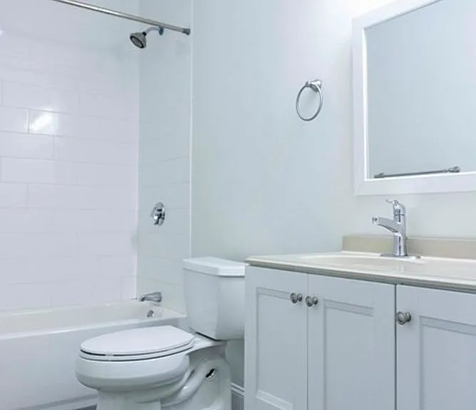 2747 Washington St #1 — Photo 9