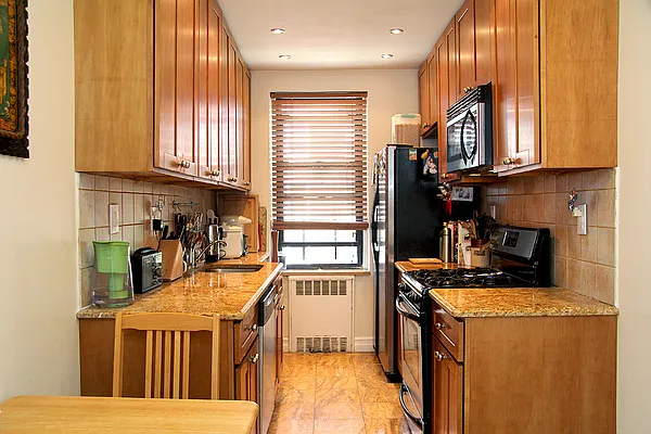 Sold by Better Homes & Gardens FH Realty | media 18