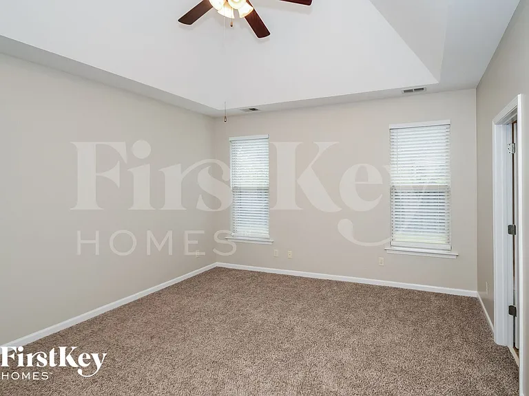 1254 Easterwood Blvd — Photo 7
