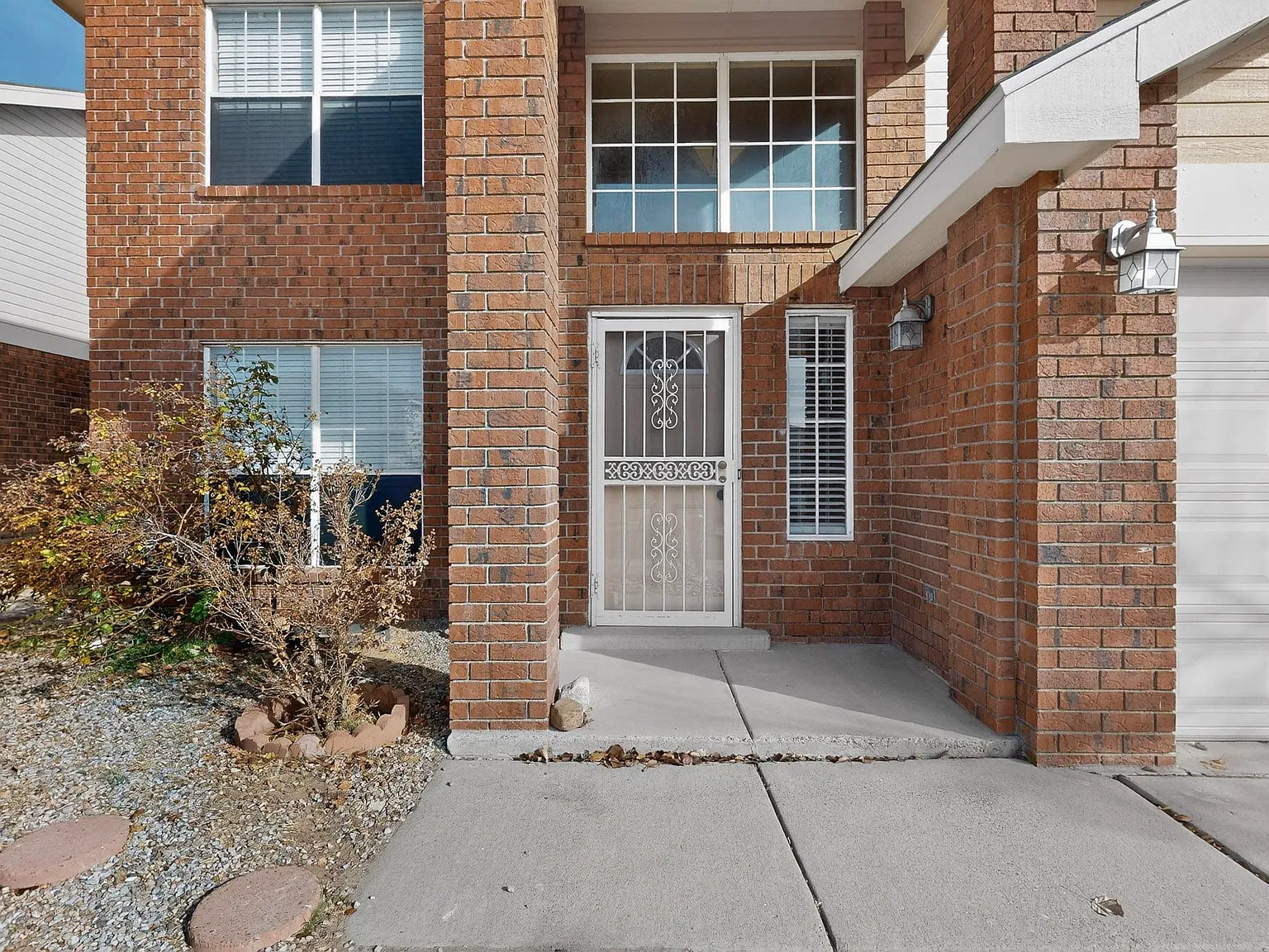4 bed, 2.5 bath, 1730 sqft, $2,200 — Photo 4