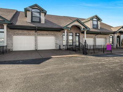 102 Champions Dr, Springfield, TN, 37172