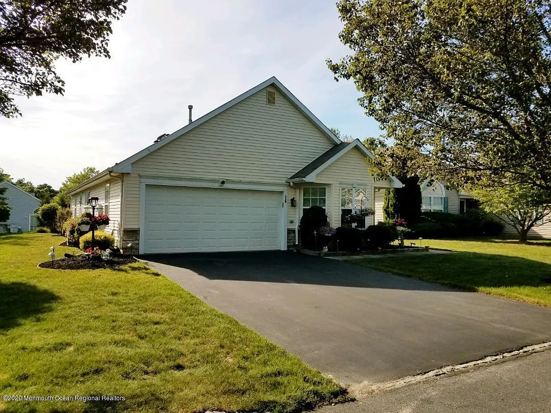 16 Winding River Rd photo 1