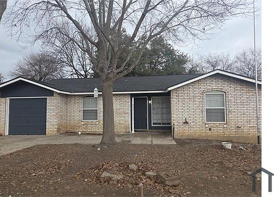 2nd image of 5919 Paddock Dr #4