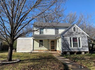 932 N Woods St, Sherman, TX 75092