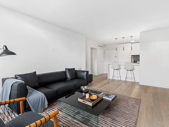 2nd image of 301 W 53rd St APT 4A