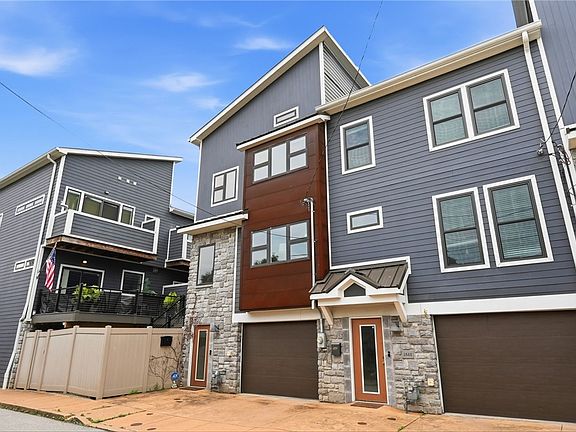 4th image of 2652 Larkins Way