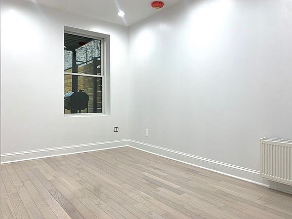 4th image of 95 Saratoga Ave #1A
