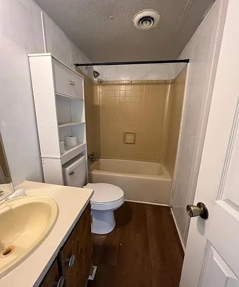 113 McGinnis Dr #F — Photo 2