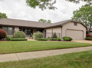 20 Fiesta Ct #B, Appleton, WI 54911