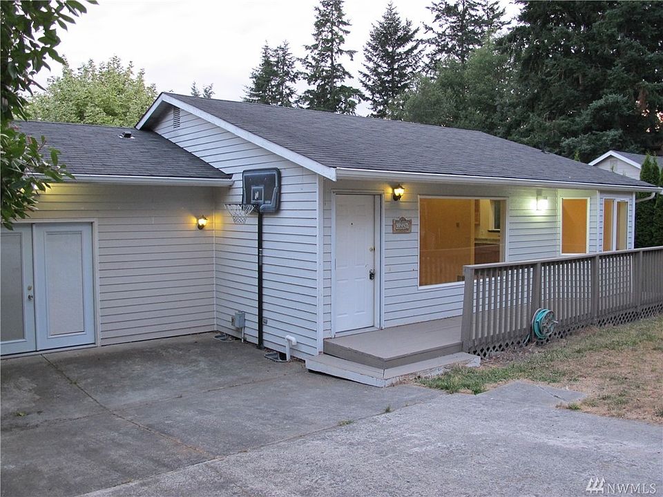 1st image of 1226 Mitscher Dr