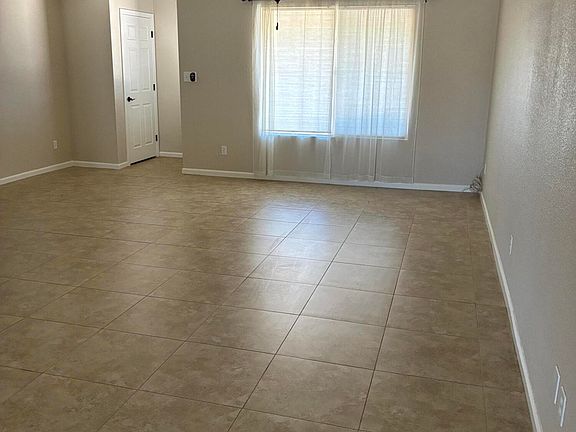2nd image of 2058 E Fremont Dr