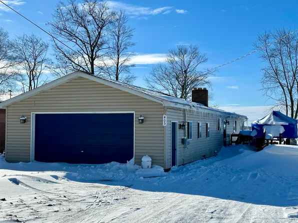 405 Old Trail Dr, Houghton Lake, MI 48629