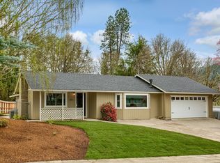 850 3rd St, Rogue River, OR 97537