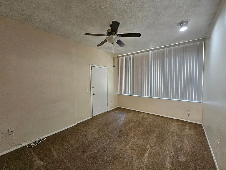 2818 SW 2nd Ave — Photo 53