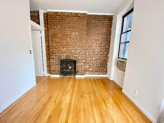 Rented by JM Preston Properties LLC | media 25