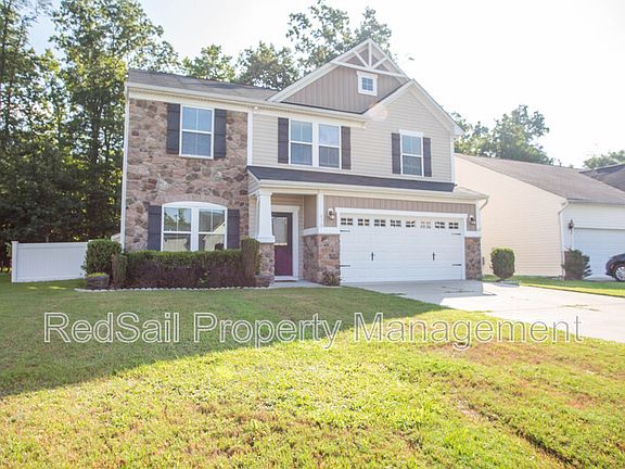 2nd image of 636 Leonard Ln