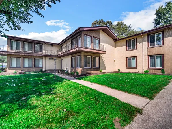 2435 Ridgewood St, 2435 Ridgewood St #3, Highland, IN 46322