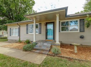 300 N Fretz Ave, Edmond, OK 73003