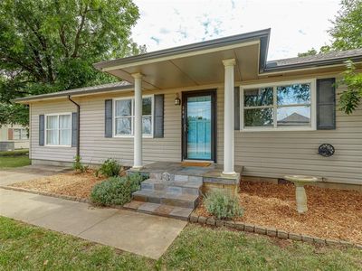 300 N Fretz Ave, Edmond, OK, 73003