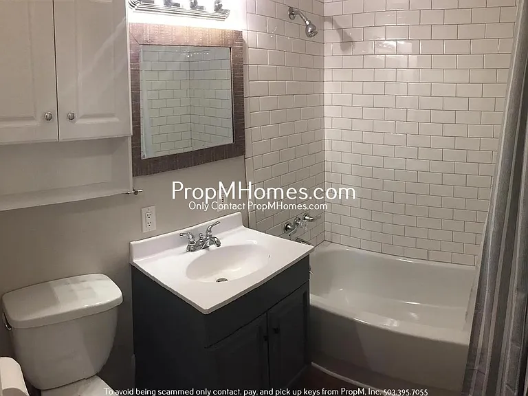 6933 NE Clackamas St — Photo 11