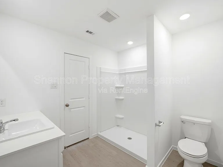 25585 Rose Creek Dr — Photo 21