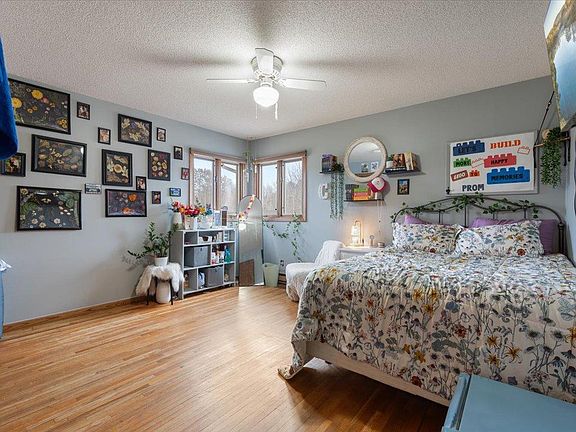 5th image of 12191 Oakridge Rd