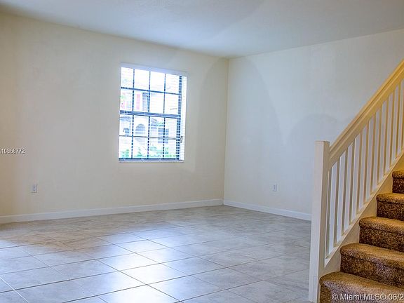 4th image of 11422 SW 248th Ln #11422