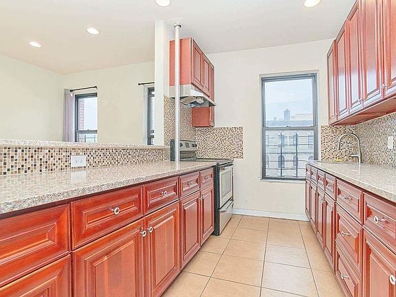 2nd image of 501 W 135th St APT 17