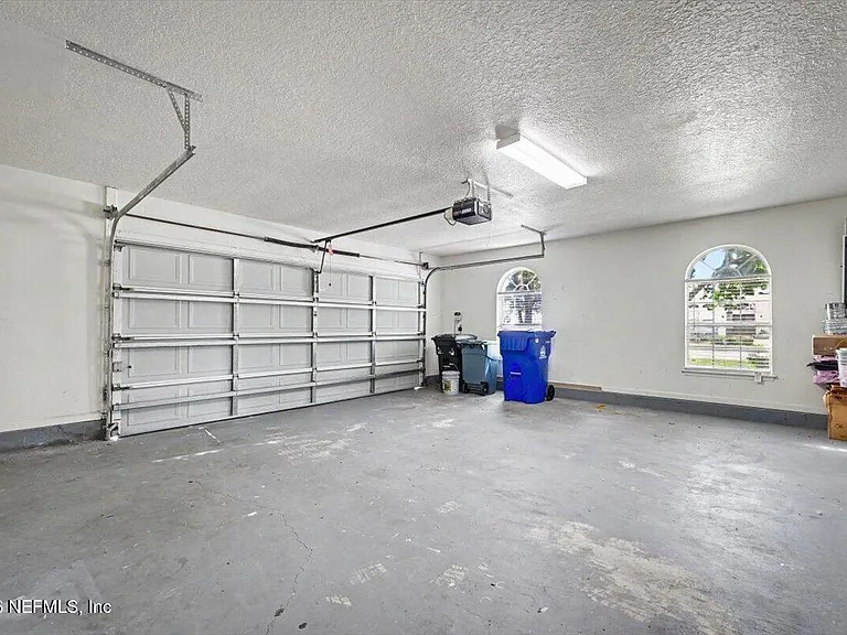 337 S Mill View Way — Photo 29