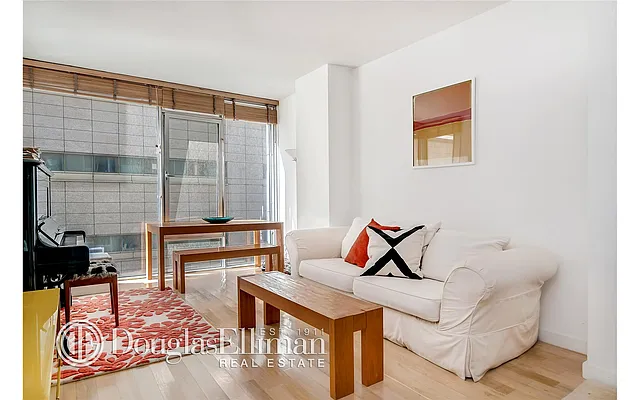 Rented by Douglas Elliman | media 25