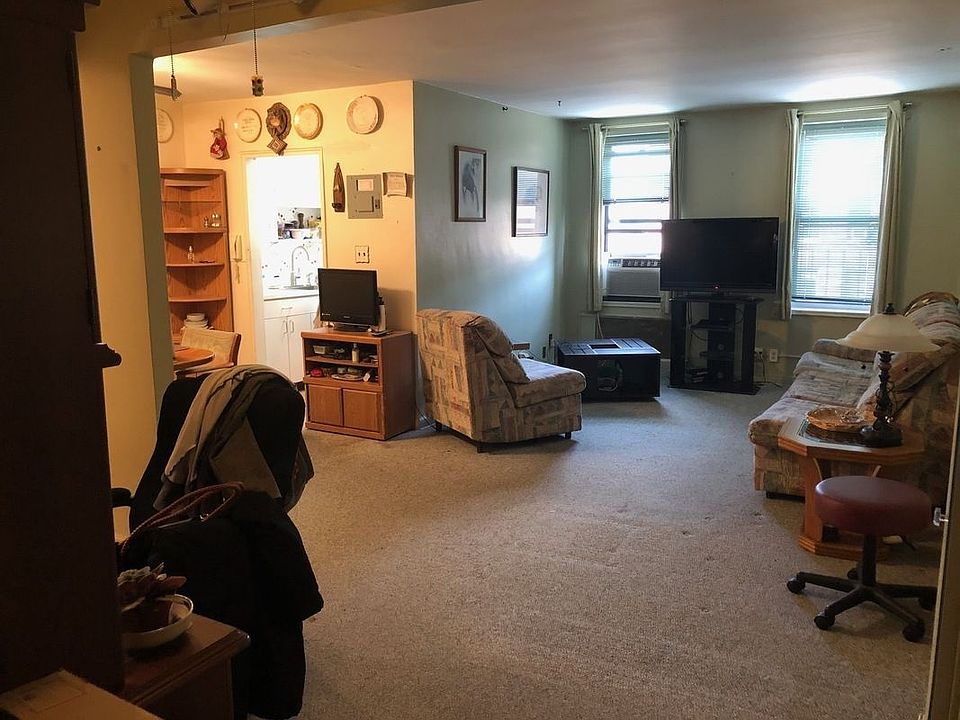 1st image of 2220 Burnett St APT 5H