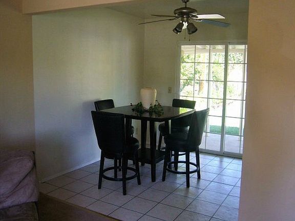 3rd image of 5198 Great Oaks Dr