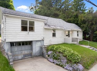 379 S Main St, Brattleboro, VT 05301