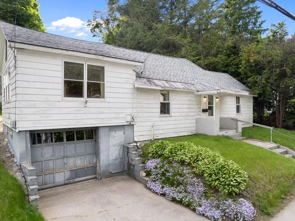 379 South Main Street, Brattleboro, VT 05301