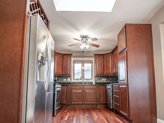 4th image of 8930 Poplar St
