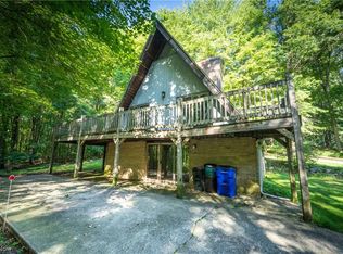 4186 Lakewood Rd, Ravenna, OH 44266