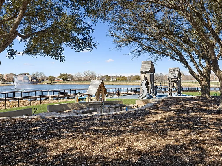 2505 Lakeshore Dr — Photo 27
