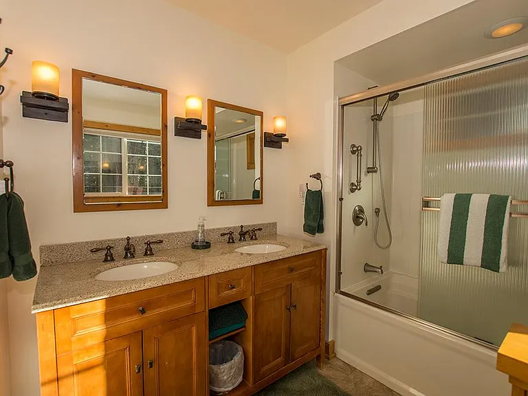 395 Elizabeth Dr — Photo 15