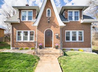 9411 Sterling Pl, Saint Louis, MO