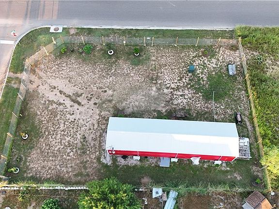 3rd image of 5501 Adam Stefan St