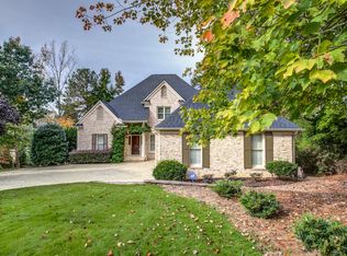 101 Eaton Pl, Cary, NC 27513