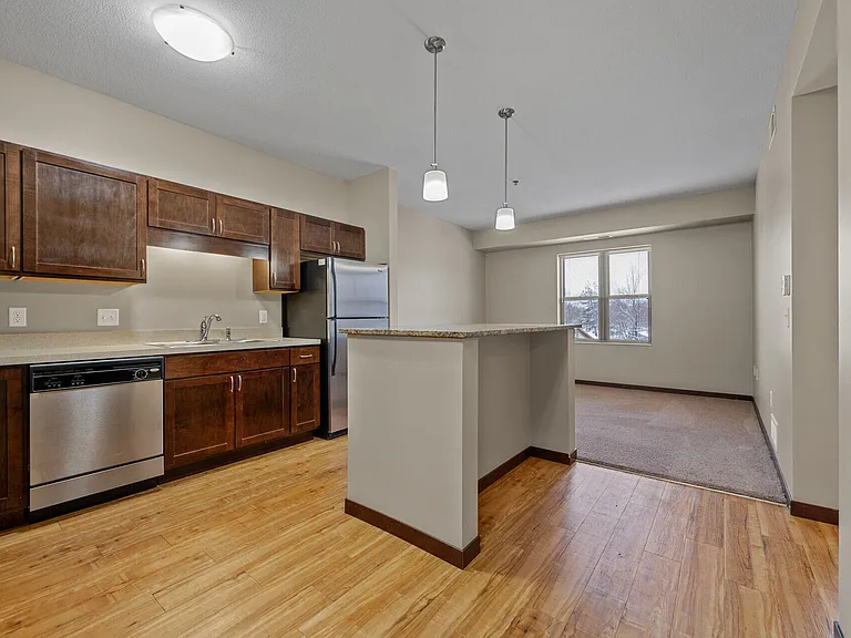 Oaks Station Place — Photo 38