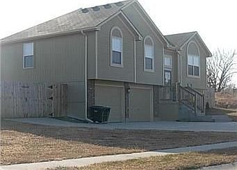 3rd image of 315 NE 5th St