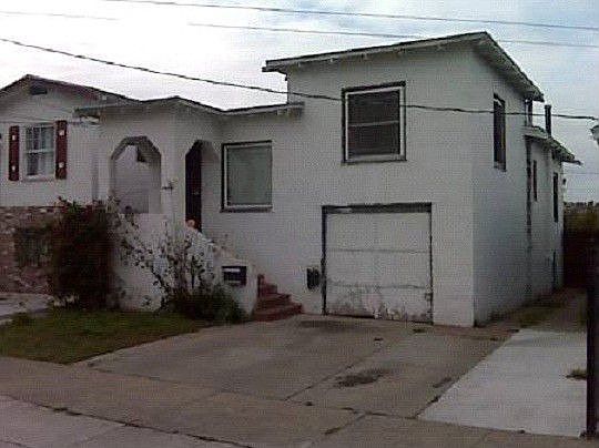 2nd image of 9623 Walnut St