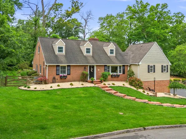 3618 Underoak Dr, Ellicott City, MD 21042