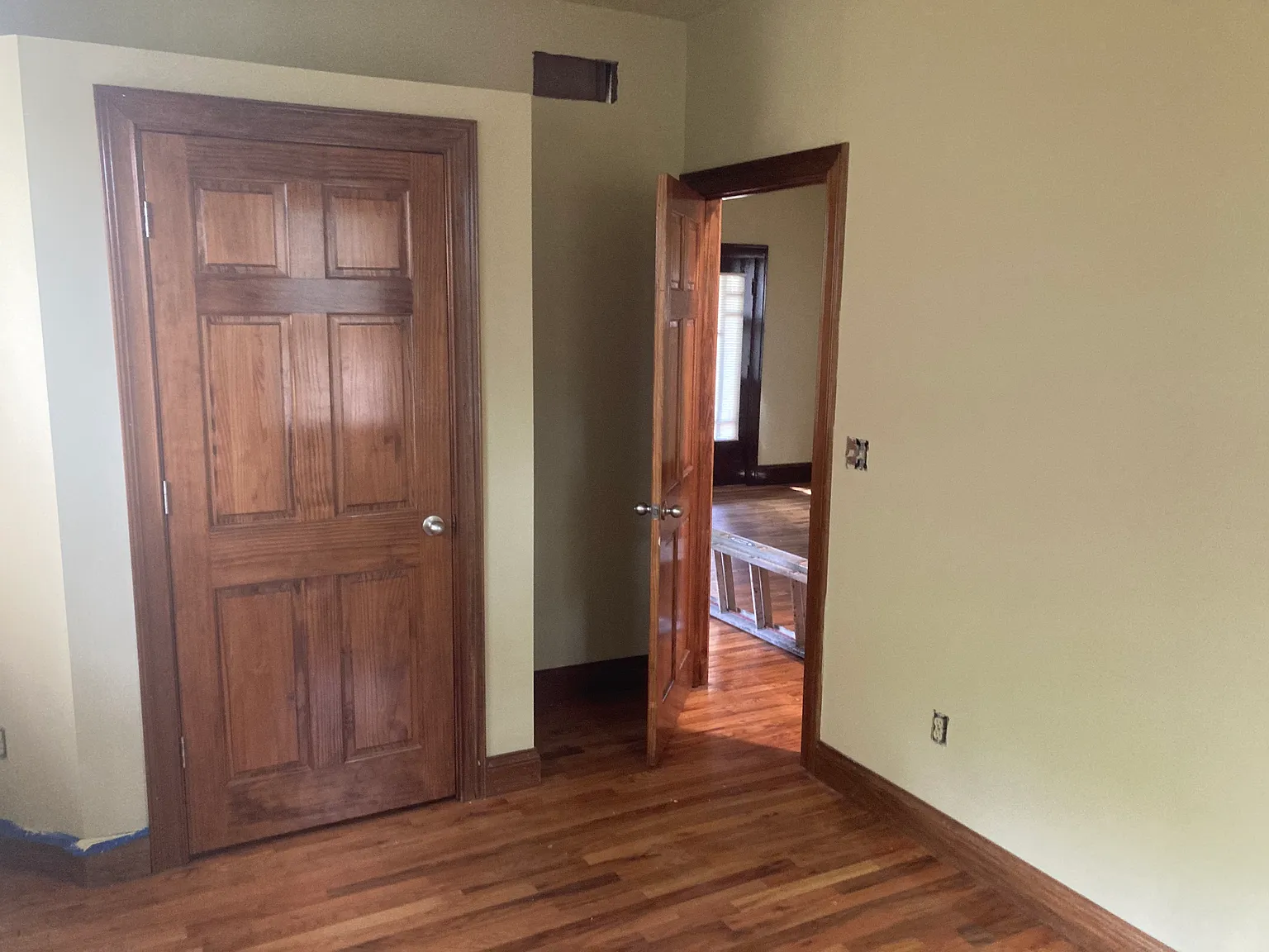 4 bed, $2,500 — Photo 4