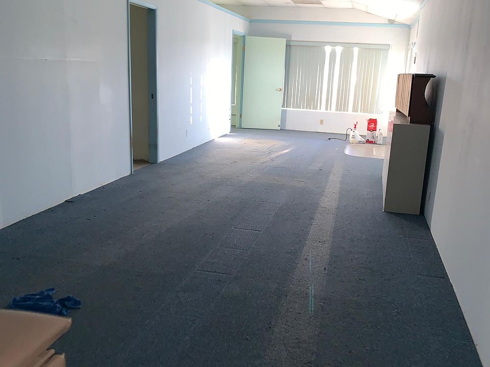 Building Photo 3