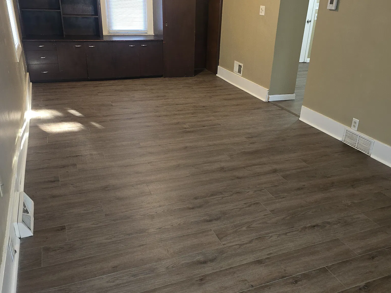 4 bed, 1600 sqft, $1,950 — Photo 2