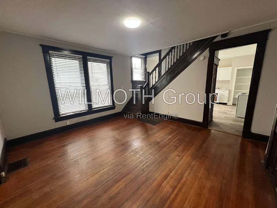 826 N Beville Ave