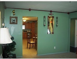 3rd image of 2704 Charles Dr